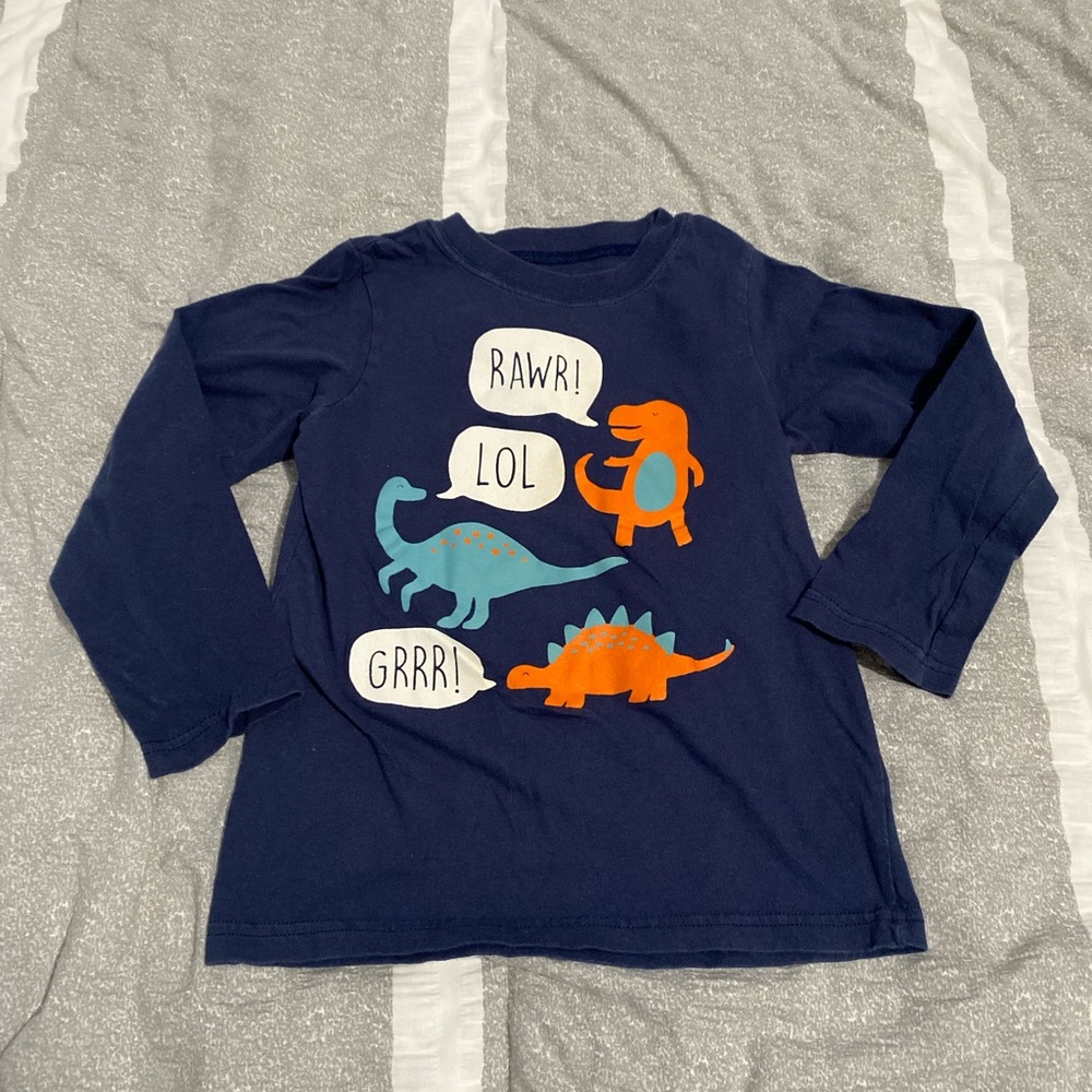 Carter’s dinosaur tee